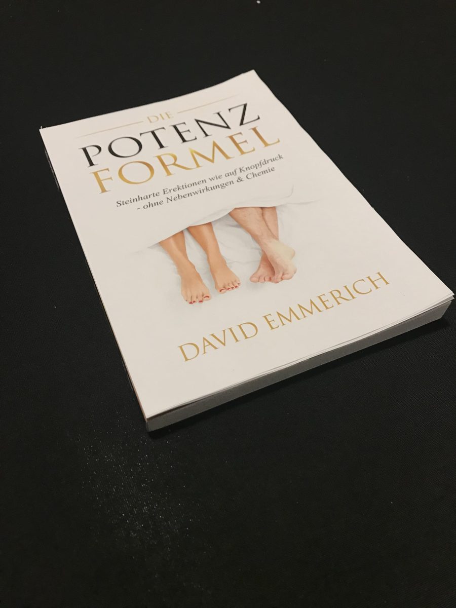 David Emmerich mit dem PotenzFormel-Buch